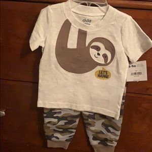 Carter’s top and bottom set